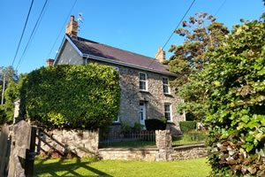 Llysyfran Farmhouse